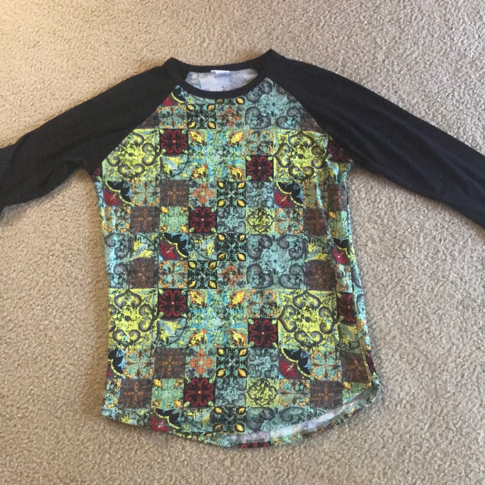 LuLaRoe Randy baseball tee - sz M